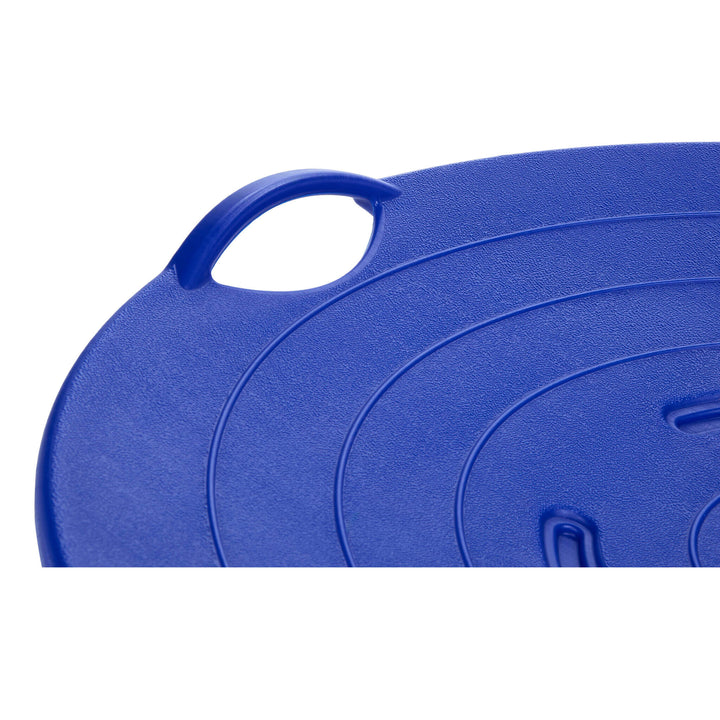 Closeup of one handle on a white background