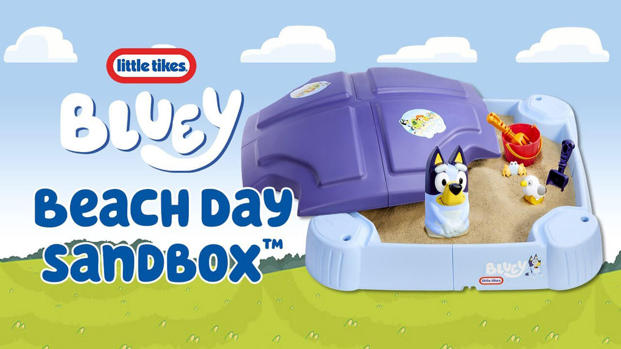Bluey Beach Day Sandbox Assembly Video