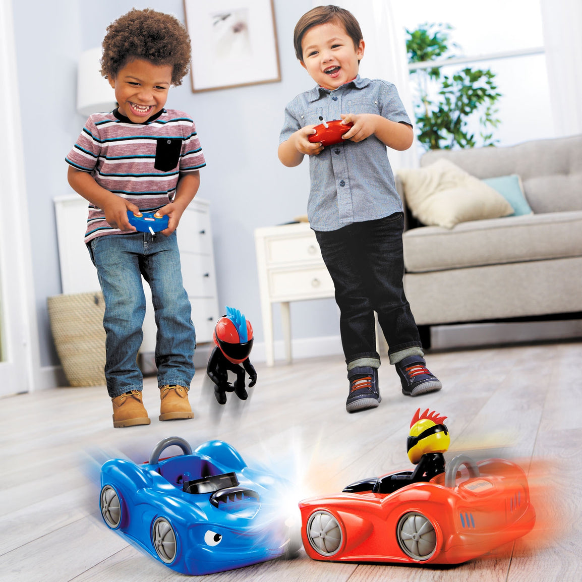 Remote Control Bumper Cars - Set of 2 - Official Little Tikes Website